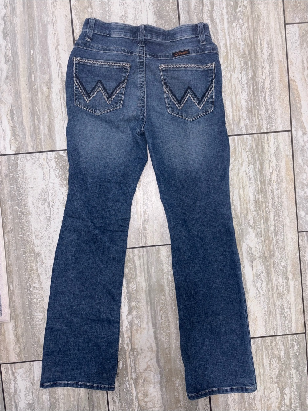 Wrangler 9x32 Willow Women's Dark Blue Flare Jeans Signature Back Pockets EUC
